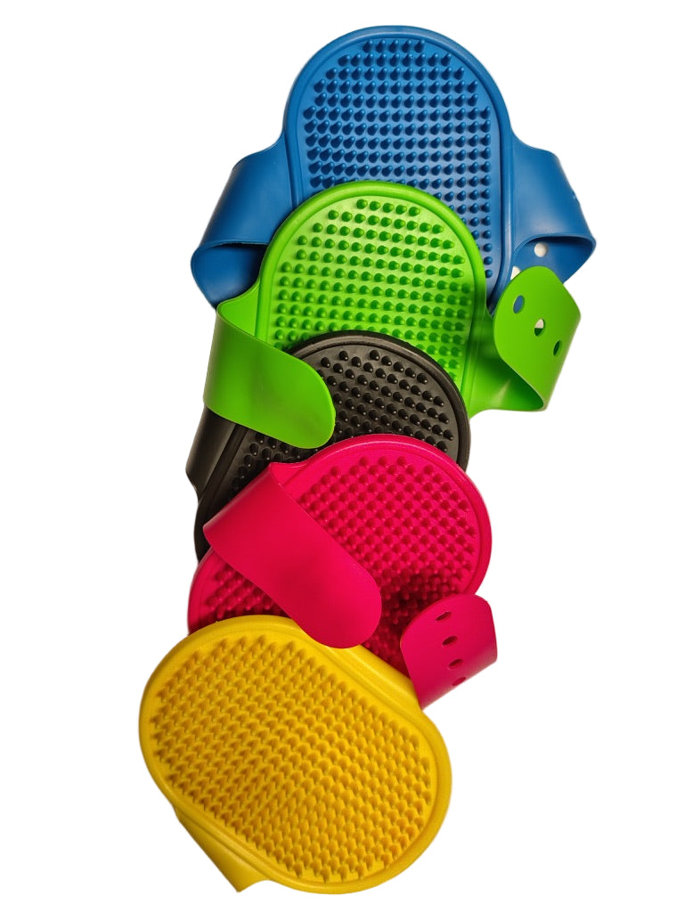 Coat Care Essentials Bundle - 250ml Spray & Shampoo with Free Grooming Pad & Bag Holder